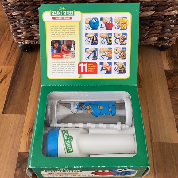 1998 Hamilton Beach Sesame Street, Cookie Monster - Picture 2 of 4